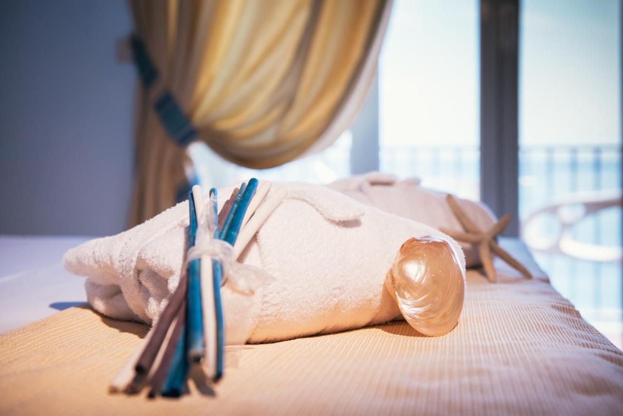 Hotel Albatros Varigotti Luaran gambar