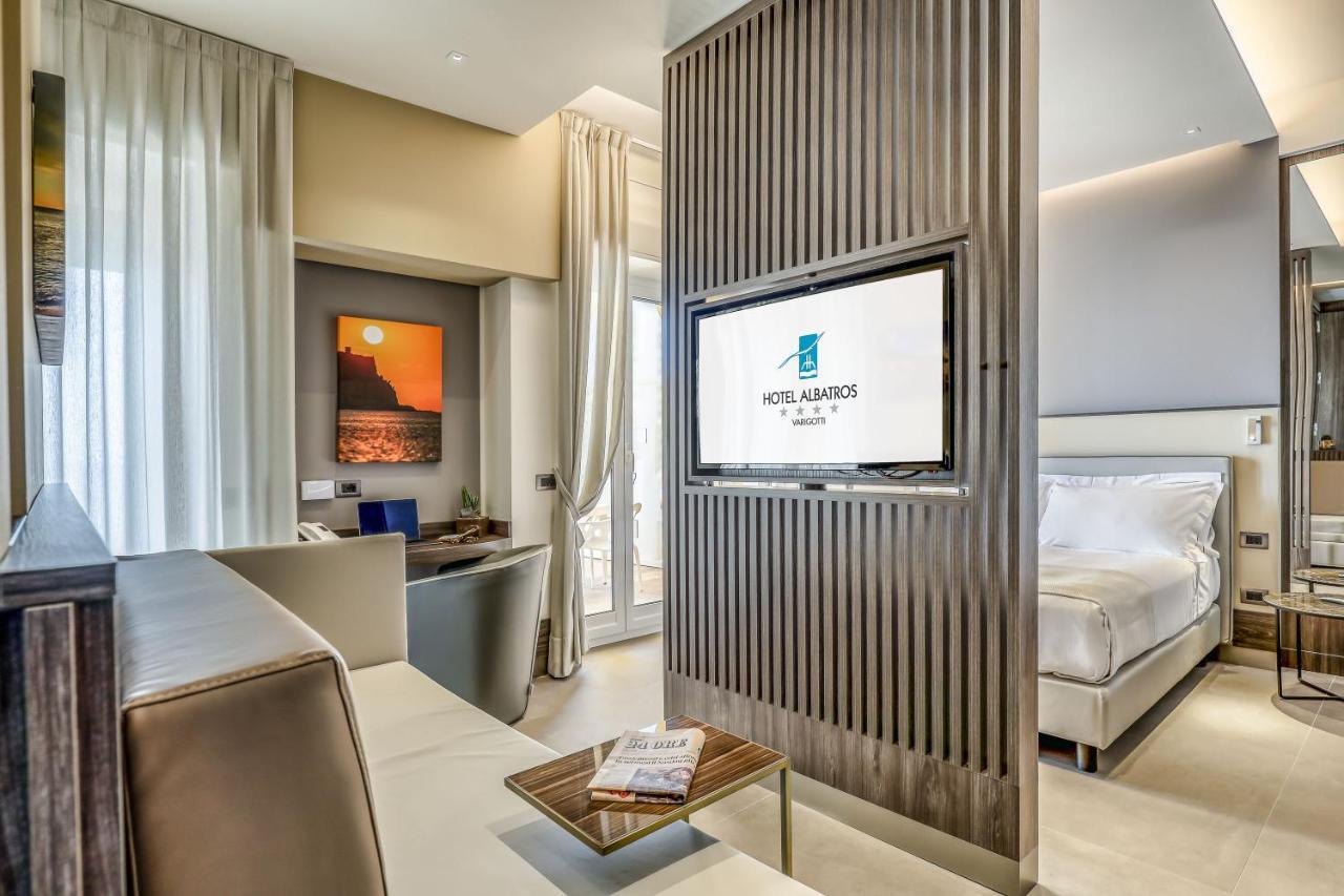 Hotel Albatros Varigotti Luaran gambar