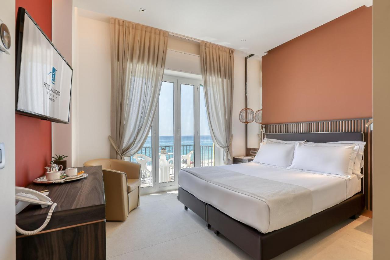 Hotel Albatros Varigotti Luaran gambar