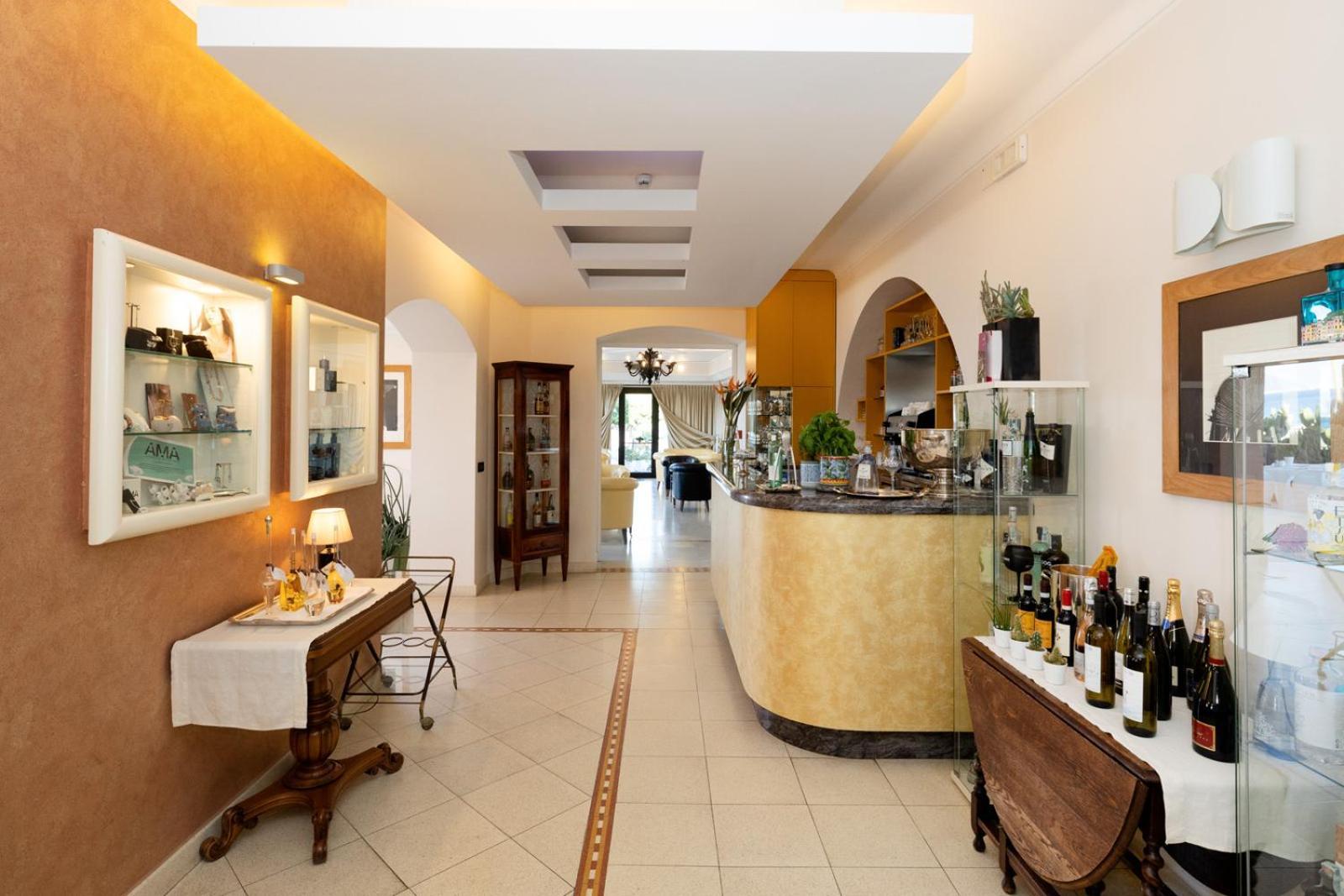 Hotel Albatros Varigotti Luaran gambar