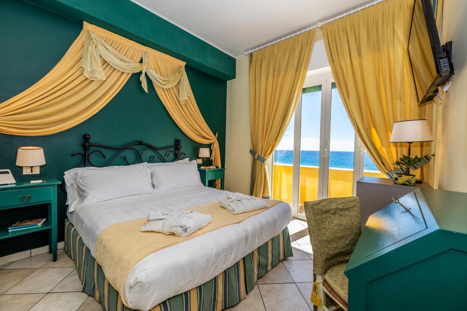 Hotel Albatros Varigotti Luaran gambar
